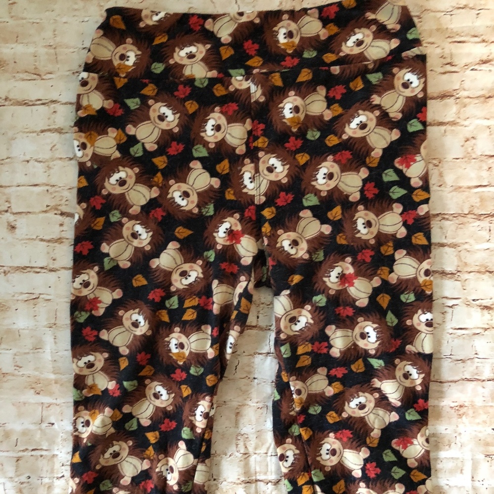 LulaRoe Hedgehog Leggings Fall print